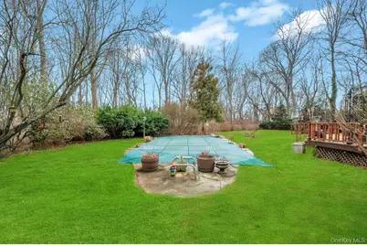 807 Union Avenue, Riverhead, NY 11901 - Photo 35