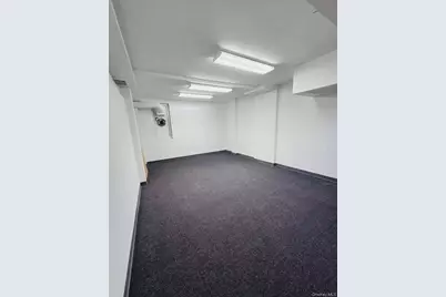 136-89 Roosevelt Avenue #2nd Floor, Flushing, NY 11354 - Photo 7