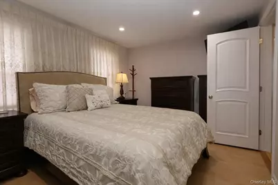 26 Wesley Avenue, Port Chester, NY 10573 - Photo 33