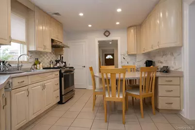 26 Wesley Avenue, Port Chester, NY 10573 - Photo 15