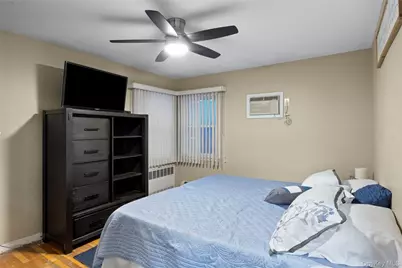 139 N Linden Street, Massapequa, NY 11758 - Photo 17