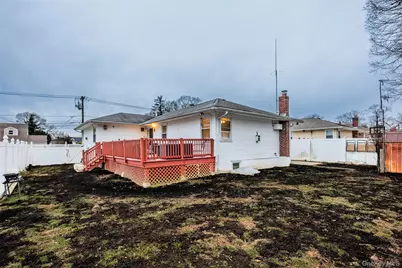 139 N Linden Street, Massapequa, NY 11758 - Photo 33