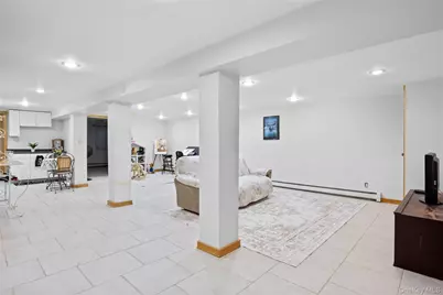 139 N Linden Street, Massapequa, NY 11758 - Photo 23