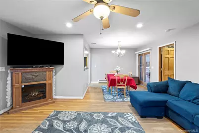 139 N Linden Street, Massapequa, NY 11758 - Photo 7