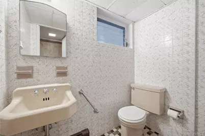 12 Viola Drive, Glen Cove, NY 11542 - Photo 27