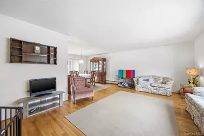 12 Viola Drive, Glen Cove, NY 11542 - Photo 7