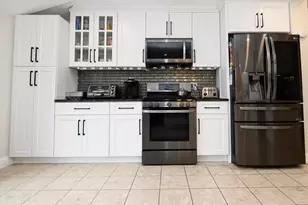 7 McNulty St, Dix Hills, NY 11746 - Photo 5