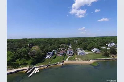 2 Sun Court Court, Hampton Bays, NY 11946 - Photo 5