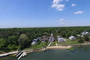 2 Sun Ct Ct, Hampton Bays, NY 11946 - Photo 5