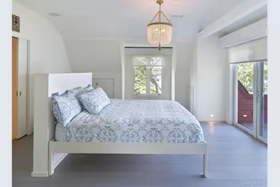 2 Sun Court Court, Hampton Bays, NY 11946 - Photo 33