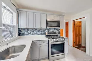 109-46 174th St, Jamaica, NY 11433 - Photo 15