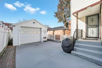 10946 174th Street, Jamaica, NY 11433 - Photo 7