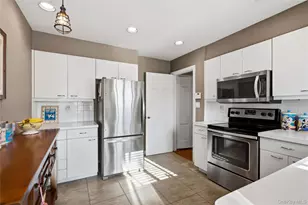 30 Glenwood Ln, East Hills, NY 11577 - Photo 11