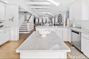 5 Juniper Ln, Southampton, NY 11968 - Photo 9