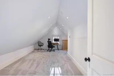 30 Club Lane, Remsenburg, NY 11960 - Photo 17