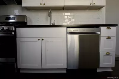 55 Vernon Avenue #2, Rockville Centre, NY 11570 - Photo 5