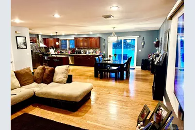 285 Daniel Street, Lindenhurst, NY 11757 - Photo 7