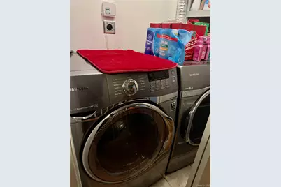 285 Daniel Street, Lindenhurst, NY 11757 - Photo 15