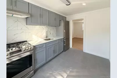 [Address not provided], Valley Stream, NY 11580 - Photo 3