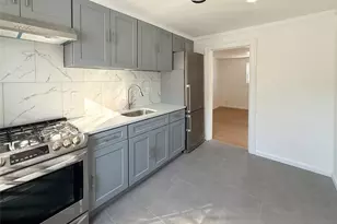 [Address not provided], Valley Stream, NY 11580 - Photo 3