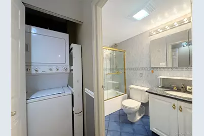 777 N Macquesten Parkway, Mount Vernon, NY 10552 - Photo 9