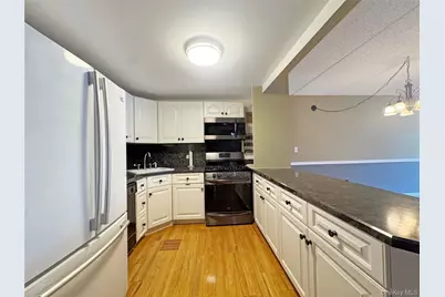 777 N Macquesten Parkway, Mount Vernon, NY 10552 - Photo 5