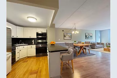 777 N Macquesten Parkway, Mount Vernon, NY 10552 - Photo 3