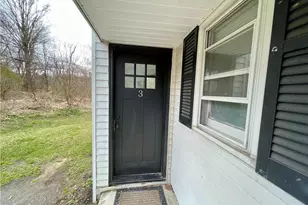 5 Frances Dr, Hopewell Junction, NY 12533 - Photo 3