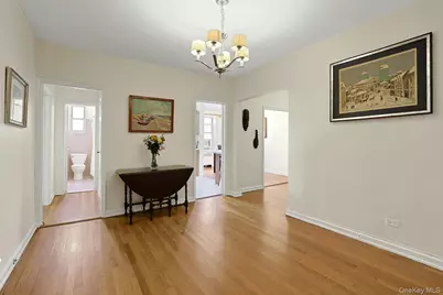 1815 Palmer Avenue #3X, Larchmont, NY 10538 - Photo 3