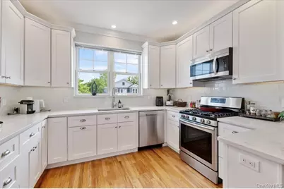 545 E Fulton Street, Long Beach, NY 11561 - Photo 3