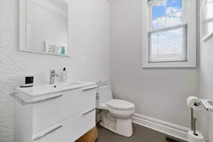 545 E Fulton St, Long Beach, NY 11561 - Photo 21