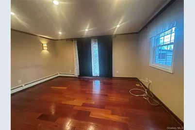 524 Jerusalem Avenue, Hicksville, NY 11801 - Photo 7