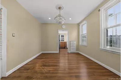 139-72 86th Road, Jamaica, NY 11435 - Photo 5