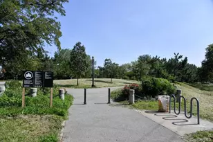 536 Throgs Neck Expy, Bronx, NY 10465 - Photo 19