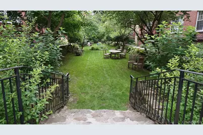 35-35 77 Street #B53, Jackson Heights, NY 11372 - Photo 9