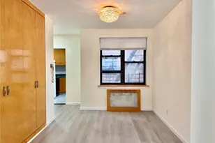 26-25 141st St, Flushing, NY 11354 - Photo 5