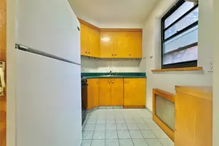 26-25 141st St, Flushing, NY 11354 - Photo 9