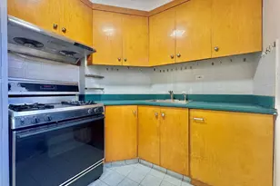 26-25 141st St, Flushing, NY 11354 - Photo 7