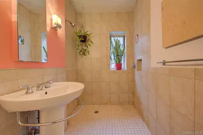 6 Burns Street #416, Forest Hills, NY 11375 - Photo 13