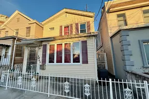 54-05 68th St, Maspeth, NY 11378 - Photo 47