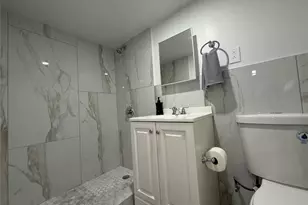 54-05 68th St, Maspeth, NY 11378 - Photo 33