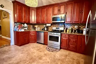 54-05 68th St, Maspeth, NY 11378 - Photo 13