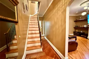 54-05 68th St, Maspeth, NY 11378 - Photo 15