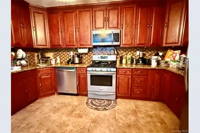 54-05 68th Street, Maspeth, NY 11378 - Photo 11