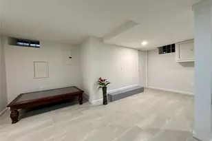 54-05 68th St, Maspeth, NY 11378 - Photo 29