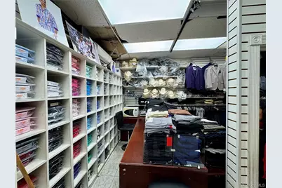 94-17 Roosevelt Avenue, Jackson Heights, NY 11372 - Photo 7