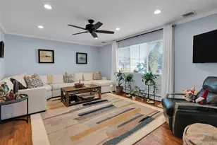 102A Claremont Ave, West Babylon, NY 11704 - Photo 7