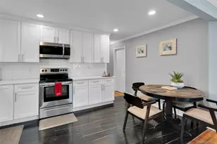 102A Claremont Ave, West Babylon, NY 11704 - Photo 11