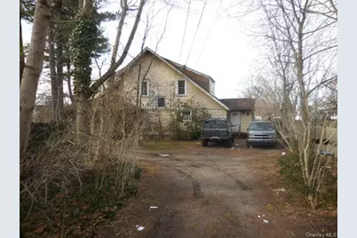 20 Washington Avenue, Brentwood, NY 11717 - Photo 3