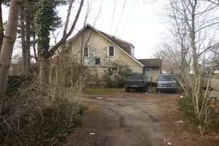 20 Washington Ave, Brentwood, NY 11717 - Photo 3